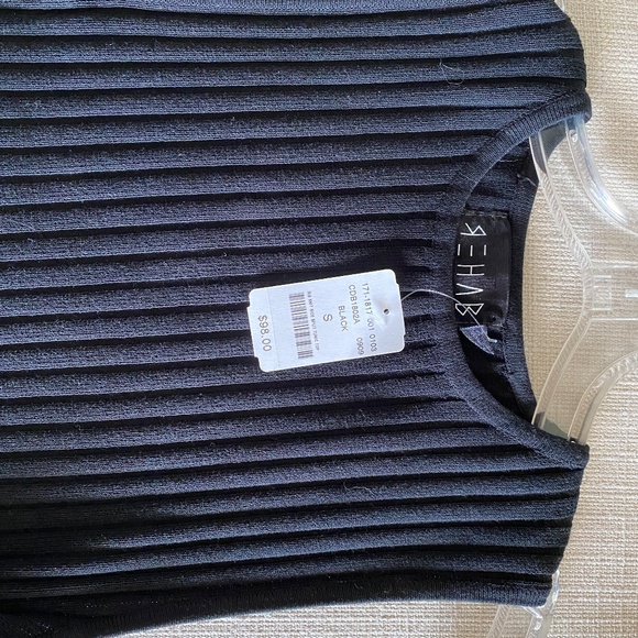 Open Ribbed Knit High Neck Tank Top (Long) - Picture 5 of 5